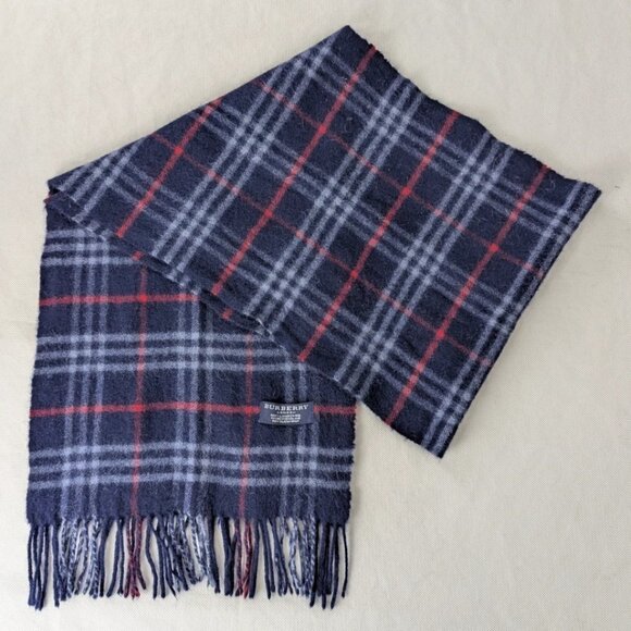 Pre-Loved Burberry Unisex Lambswool Scarf Navy – Check Pattern – Cozy & Stylish - Picture 1 of 7